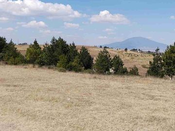 Vendo Terreno de 240 HECTÁREAS con Torres de Alta Tensión y Vías de Ferrocarril.