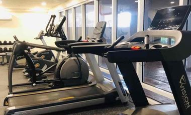 CLEAN TITLE PERPETUAL OWNERSHIP Top HIGH END Condo Modern Minimialist Condo near MAKATI BGC ROCKWELL AIRPORT  Hotel Mall Resturants and Airport Hospital School Office