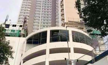 CLEAN TITLE PERPETUAL OWNERSHIP Top HIGH END Condo Modern Minimialist Condo near MAKATI BGC ROCKWELL AIRPORT  Hotel Mall Resturants and Airport Hospital School Office