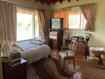 CUMBAYA VENTA CASA DENTRO DE URBANIZACION DE PRIMERA