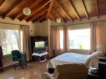 CUMBAYA VENTA CASA DENTRO DE URBANIZACION DE PRIMERA