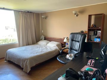 CUMBAYA VENTA CASA DENTRO DE URBANIZACION DE PRIMERA