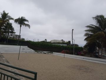 CONDOMINIO CARABELAS DE COLON VENDO DPTO FRENTE AL MAR