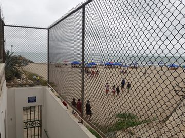 CONDOMINIO CARABELAS DE COLON VENDO DPTO FRENTE AL MAR