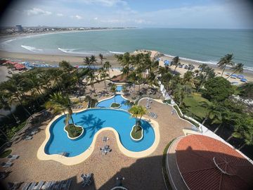CONDOMINIO CARABELAS DE COLON VENDO DPTO FRENTE AL MAR
