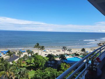 CONDOMINIO CARABELAS DE COLON VENDO DPTO FRENTE AL MAR