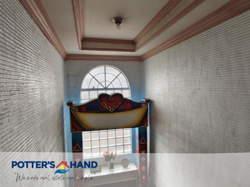 PRE-OWNED 2-Storey House & Lot in Montevista Heights, Taytay, Rizal!
