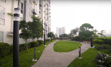 SPACIOUS AND PET FRIENDLY CONDO
