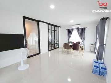 ขายบ้านแฝด เซนส์ บางนา สุวรรณภูมิ - กิ่งแก้ว ต่อเติมครบ พร้อมอยู่ ใกล้สนามบินสุวรรณภูมิ ARL ลาดกระบัง
