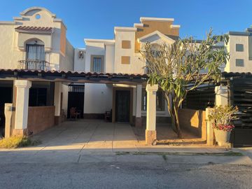 Se vende casa Solei Residencial