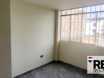 SE VENDE CASA EN SAN JUAN DE MIRAFLORES
