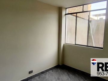 SE VENDE CASA EN SAN JUAN DE MIRAFLORES