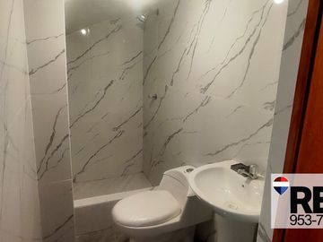 SE VENDE CASA EN SAN JUAN DE MIRAFLORES