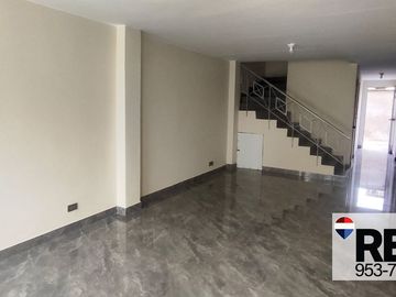 SE VENDE CASA EN SAN JUAN DE MIRAFLORES