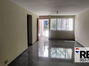 SE VENDE CASA EN SAN JUAN DE MIRAFLORES