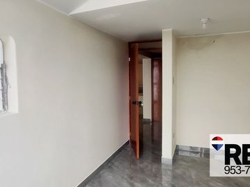 SE VENDE CASA EN SAN JUAN DE MIRAFLORES