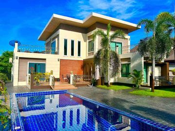Pool Villa Bangsare | 4 Bedrooms | 4 Bathrooms