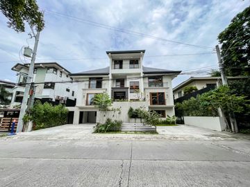 Loyola Grand Villas 6-Bedroom 6BR House for Sale in Marikina City