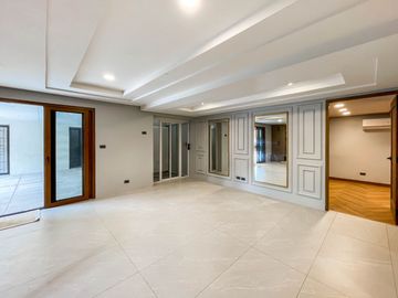 Loyola Grand Villas 6-Bedroom 6BR House for Sale in Marikina City