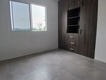 CASA EN VENTA DE ESTRENO EN PORTÓN DEL RÍO