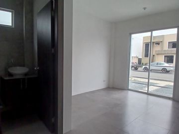 CASA EN VENTA DE ESTRENO EN PORTÓN DEL RÍO