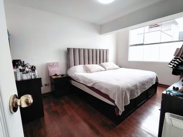 Venta De Departamento Tríplex En Chacarilla – San Borja | 3 Dormitorios | Terraza BBQ | 2 Estacionamientos
