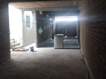 OCASION: CASA DE 1 PISO CON PROYECCION