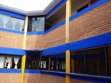 VENTA CASA CON USO DE SUELO  PARA ESCUELA, CON PROBABILIDAD PARA H3B/C