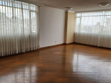 VENDO DEPARTAMENTO DE 3 DORMITORIOS, SECTOR GRANDA CENTENO