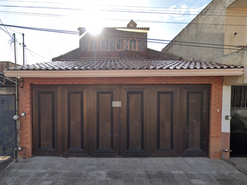 INMUEBLE EN BUENA UBICACION EN REMATE