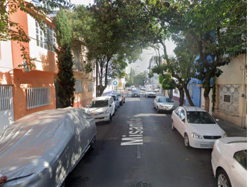 Oportunidad Bonita en Casa en Misantla 35, Col. Roma Sur, Alcaldía Cuauhtémoc, recuperación bancaria.