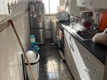 SE VENDE COMODO DEPARTAMENTO EN MAIPU
