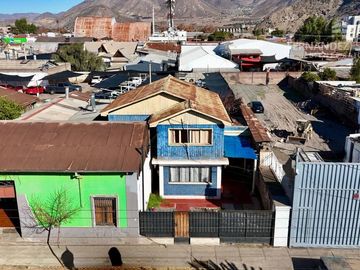 SAN FELIPE - VENDE CASA 5D 2B EN PLENO CENTRO