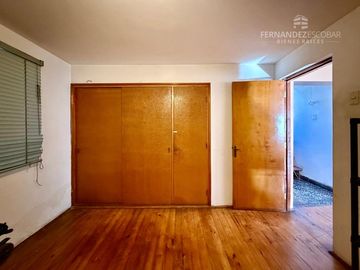 SAN FELIPE - VENDE CASA 5D 2B EN PLENO CENTRO