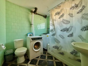 SAN FELIPE - VENDE CASA 5D 2B EN PLENO CENTRO