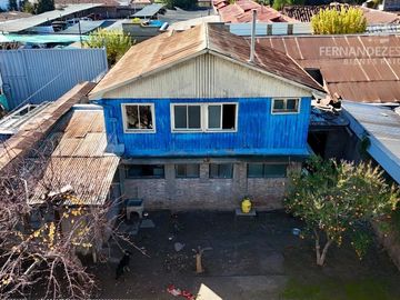 SAN FELIPE - VENDE CASA 5D 2B EN PLENO CENTRO