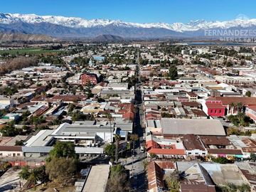 SAN FELIPE - VENDE CASA 5D 2B EN PLENO CENTRO
