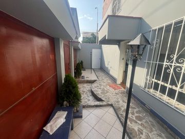 OPORTUNIDAD MUY CENTRICO CERCA A TODO
