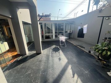 OPORTUNIDAD MUY CENTRICO CERCA A TODO