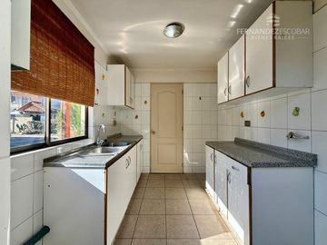 SAN FELIPE - VENDE CASA DOS PISOS 3D 3B EN CONDOMINIO