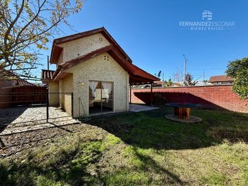 SAN FELIPE - VENDE CASA DOS PISOS 3D 3B EN CONDOMINIO
