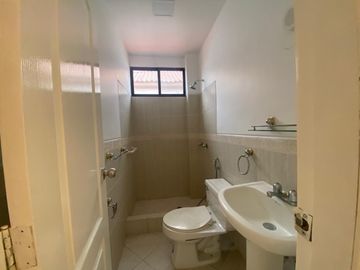 CASA EN VENTA URB. VÍA AL SOL