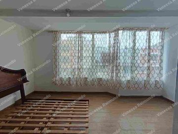 CASA EN VENTA EN GUAYLLABAMBA CONJUNTO LA INMACULADA