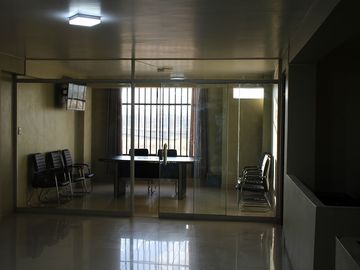 📍✅  SALIDA A AREQUIPA - SE ALQUILA/SE VENDE 570 M2 Almacénes,  En Esquina, 3 Pisos - FRENTE A 