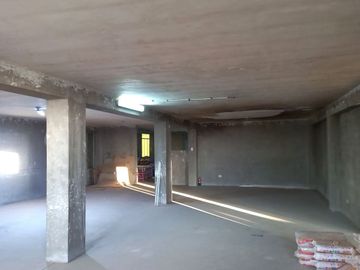 📍✅  SALIDA A AREQUIPA - SE ALQUILA/SE VENDE 570 M2 Almacénes,  En Esquina, 3 Pisos - FRENTE A 