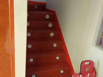 Por Av. Horacio, Se Vende Casa (Local de Eventos) con piscina - Salida a Cusco