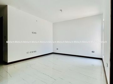 Casa en Venta  a Estrenar fracc. Altozano$ 6,650,000.