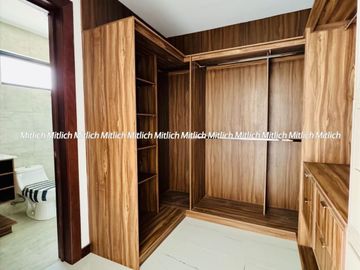 Casa en Venta  a Estrenar fracc. Altozano$ 6,650,000.