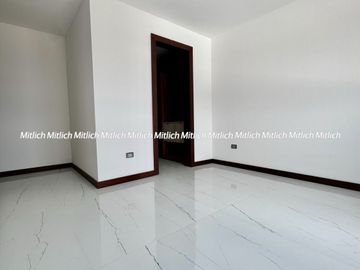 Casa en Venta  a Estrenar fracc. Altozano$ 6,650,000.