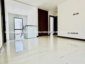 Casa en Venta  a Estrenar fracc. Altozano$ 6,650,000.